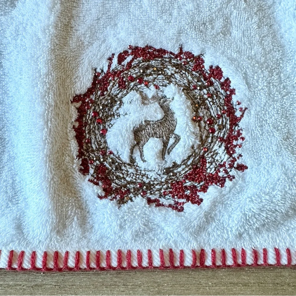Christmas Holiday Hand Towels Embroidered Set of 2